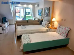 Maria's Garden House - Image 2