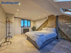 Contemporary 3 bed house with spacious garden close to Stratford & Canary Wharf - Image 5