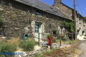 Les Ecuries is a modern renovated barn - Image 1