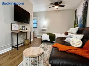 Guest Studio - Image 1