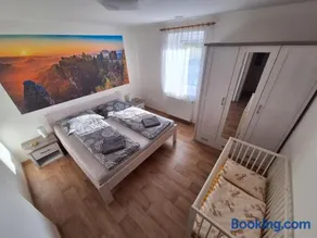 Pod Chlumem - útulný byt v blízkosti centra - Image 1