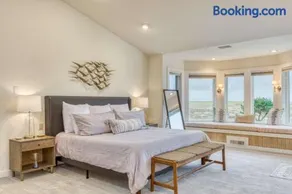 Elk Ridge - Lux oceanfront family retreat - Image 2