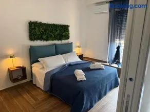 Castle View Rooms - Suites & Rooms - Free Parking - Image 3