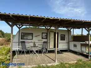 Caravane sur camping de Bramefort - Image 1