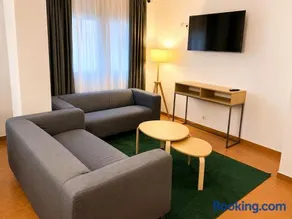 Hotel Musher - Image 1