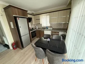 Gül Apart - Image 2