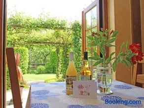 Summer House - Image 3