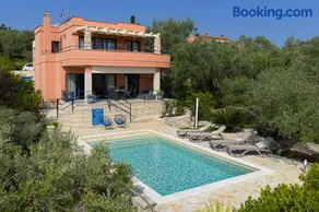 Apartment Serenity with Private Pool Near the Beach - Image 2