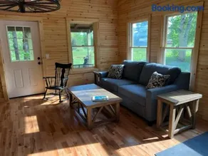 Perfect Maine Getaway in a Newly Renovated Cabin! - Image 2