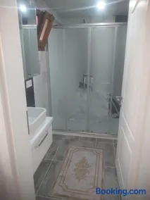 Living House - Image 3