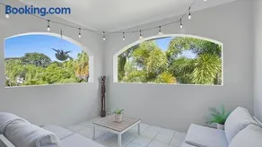 Brigata Townhouse with Pool and Parking - Image 2