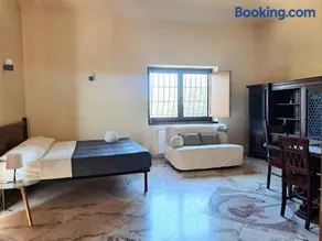 Private Studio in a Villa with Pool & Parking near Rome - Image 2