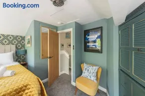 The Park Street Mews - With Parking - Image 2
