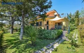 Amazing Apartment In Trecastagni With Wifi - Image 1