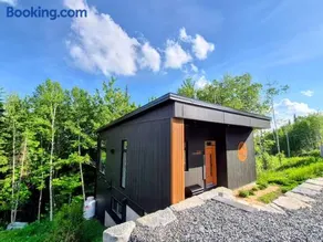 Chalet 4 saisons Mont Adstock I Sauna, Golf et Ski à 1 min, Vue Forêt - Image 3