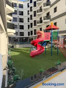 شقه فاخره بالخبر 3 غرف نوم ومسبح و صاله رياضه حي البحر - Image 3