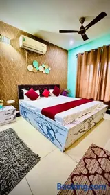 Raichak private aqua villa by maxcy - Image 1