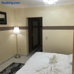 Boulevard Apartment - Image 4