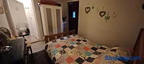 Chalet with hot tub room - Image 2