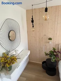 Seaside luxury apartment - Image 2
