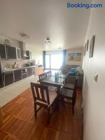 Wave and Sun Apartment - Image 5