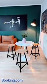 Rooftop Art Apartment, E-Roller,Ausblick,WLAN,TV, Netflix - Image 1