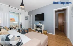 Five-Bedroom Holiday Home Primosten With Sea View 06 - Image 4
