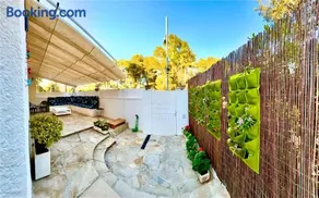 Nanda House - Image 1