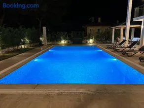 Sunshine Villa - Image 5