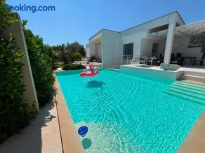 Luxury panoramic villa in Otranto - Image 4