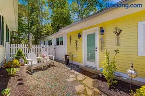 Riverbank Manor - Image 4