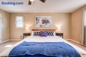 45 per Off Monthly Stay - 7 Beds - BBQ - Image 1