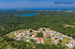 Villa Jacky 2 near Porec for 4 persons with 32 m2 private pool - pet friendly - Image 3