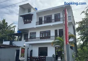 Eros Hotel Villa Green View - Image 1