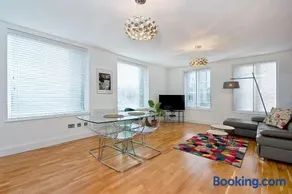 Mulberry Flat 6 - Two bedroom 3rd floor by City Living London - Image 3