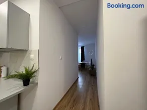 Nowe mieszkanie, fajna kamienica - Image 1