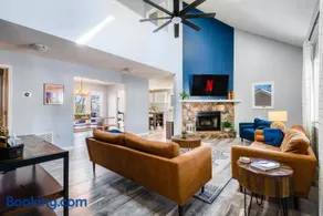 Mtn Views, Hot Tub, 2 Game Rms, Fire Pit, Pet Friendly, Top Mtn - Image 1