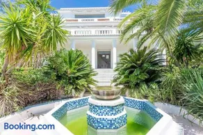 The Gatsby Mansion - Image 3
