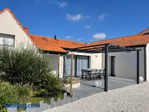 Maison moderne avec jardin à 750m de la mer - Image 1