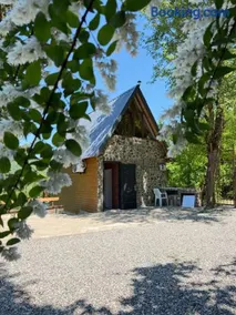Guri's hut - Image 3