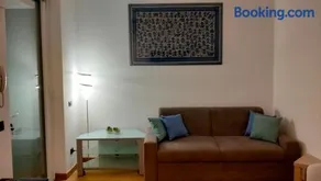 Barbara's house - Milano Nord - 200 MT train station to city center, Stazione centrale, Cadorna, airports - private parking place - Image 1