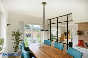 Homestay Villa Estrella - Costa Brava - Image 2