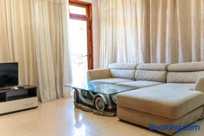 Family House Katerini - Image 2