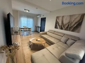 3Triaina Upstairs Apartment - Image 1