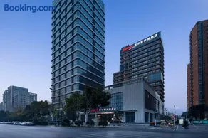 武汉华师园北路希尔顿欢朋酒店 - Image 1