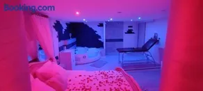 Love room avec spa privatif - Image 5