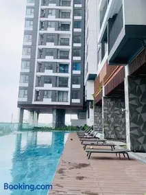 Cozy 1 BR with Pool, Gym, Near Aeon Mall, VSIP - The Emerald Golf view - Thuận An - Image 3