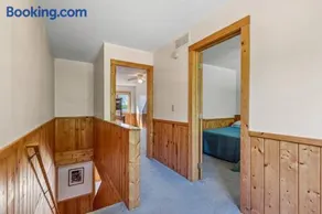 Lakeside Condo #15 4BR 3BA Timberlane Resort - Image 3