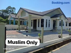 Sofiyyah Homestay - Image 1