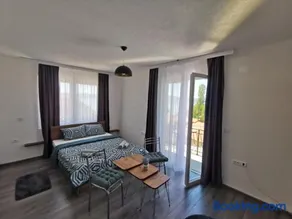 GOPO Guesthouse Elshani - Image 1